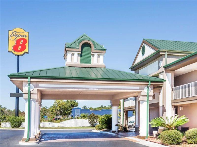 Super 8 By Wyndham Marianna Hotel Exterior photo